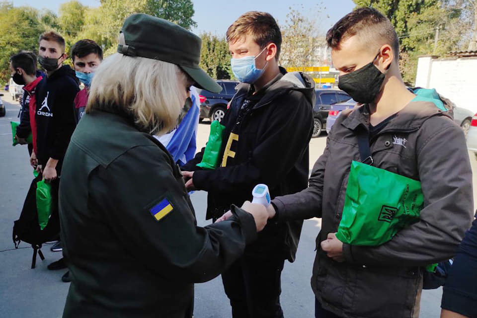 В воинскую часть 3056 Национальной гвардии Украины для прохождения службы прибыли 20 призывников