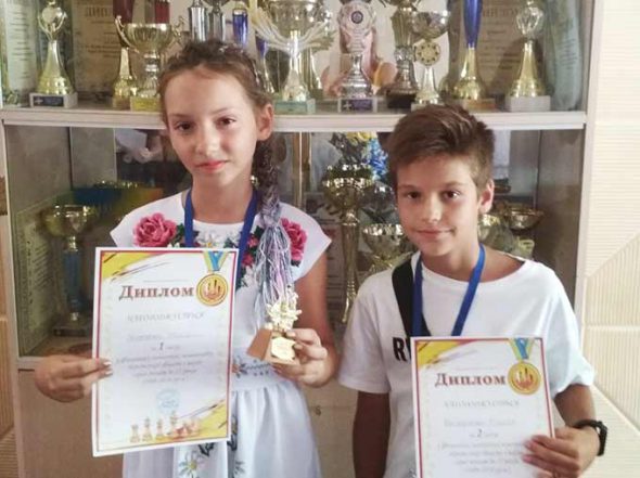 Юные шахматисты из Новой Каховки вяли победные места на Чемпионате