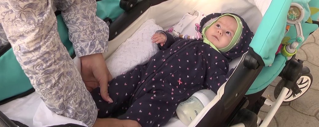 Почти 2,5 млн. долларов за один укол: семья Сахно на Херсонщине собирает средства на лечение дочери