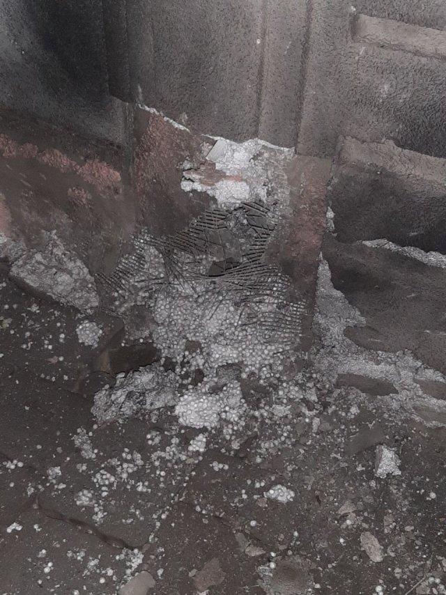 Ночные взрывы в Херсоне: неизвестный бросал гранаты в дом