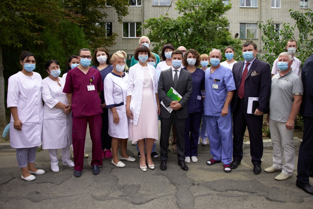 Президент встретился с медиками Херсонщины и обсудил видение медицинской реформы