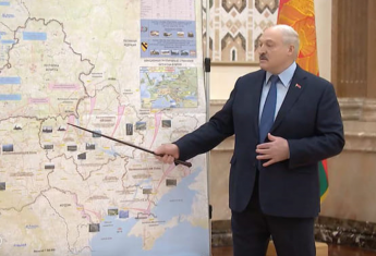 Лукашенко закликав білорусів готуватися до війни та показав, звідки готується напад