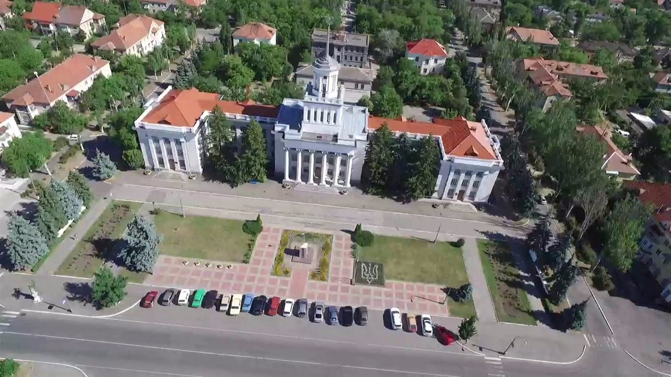 Херсон новой каховке. Новая Каховка Херсонская область. Новая Каховка города Украины. Херсон новая Каховка.