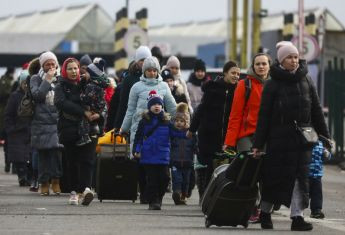 Украинцы массово покидают Польшу, но зарплаты их не интересуют