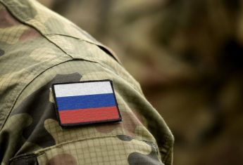 Обстріли Херсона: російська армія гатила по школі і Бузковому скверу