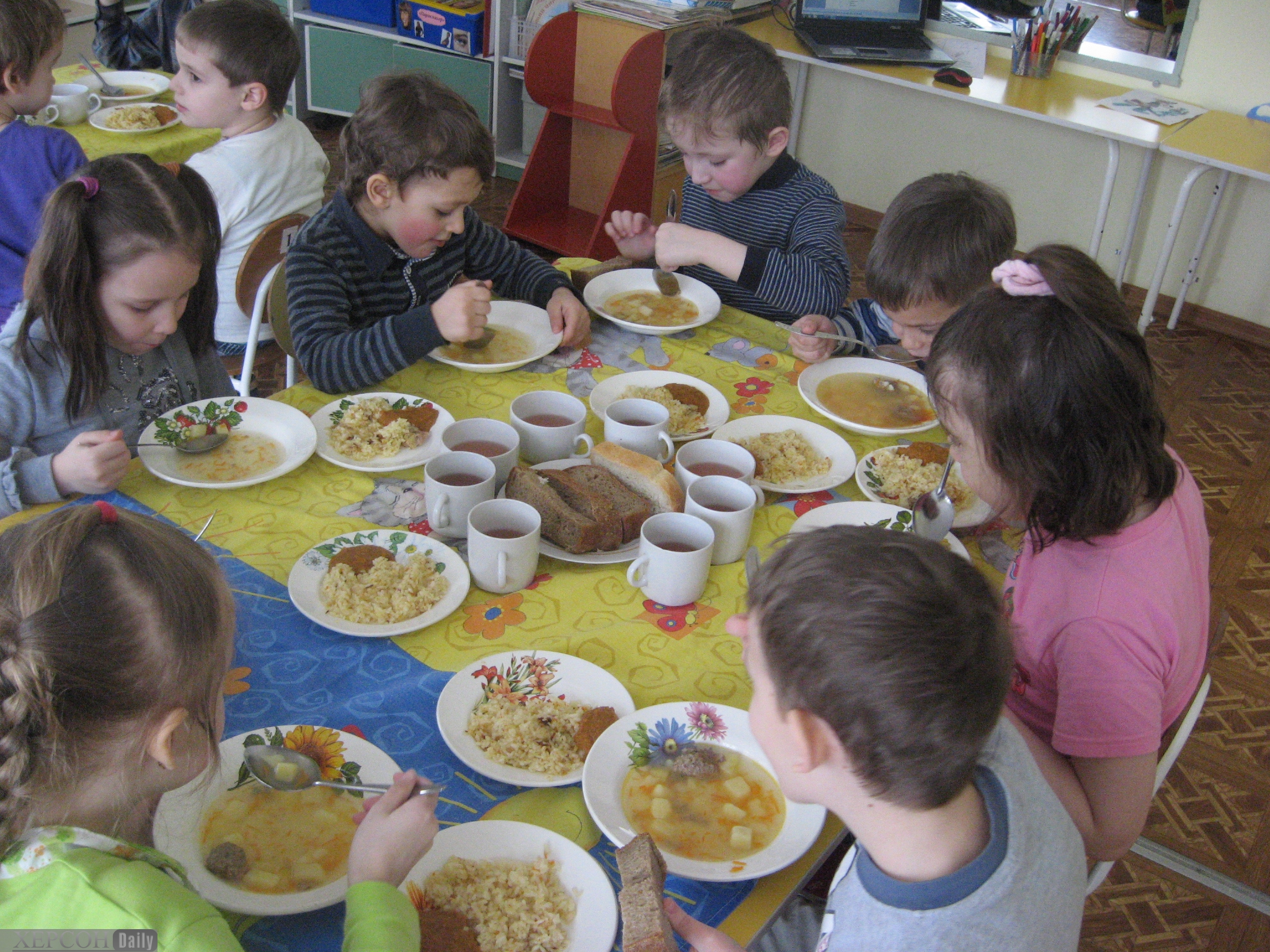 питание в детском саду фото