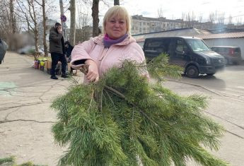 Прифронтовий Херсон перед Новим роком. Чи планують жителі міста святкувати