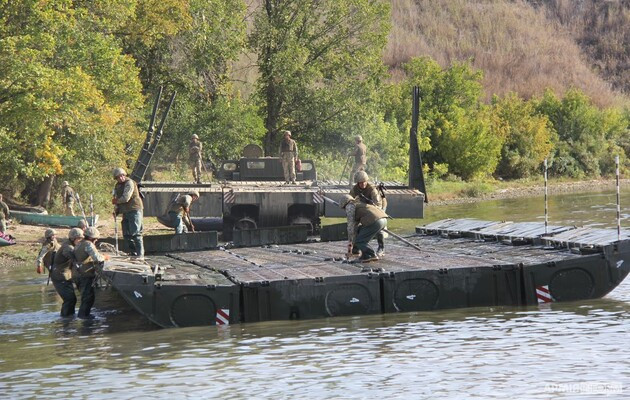 ЗСУ форсують Дніпро на Херсонщині, у росіян немає ресурсів щоби завадити цьому, – ISW