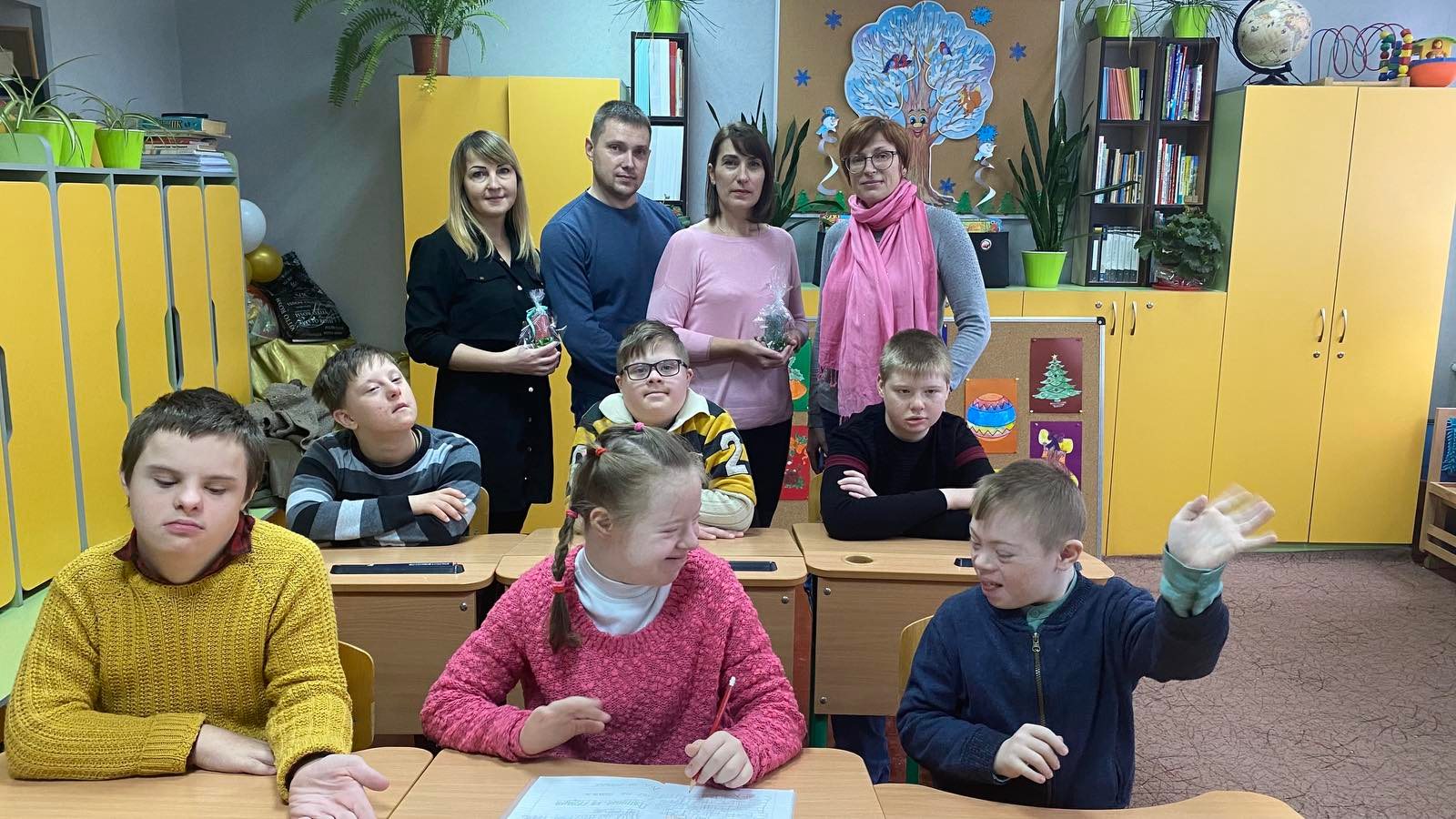 Сотрудники TM Anserglob поздравили воспитанников Степановского реабилитационного центра с наступающими праздниками