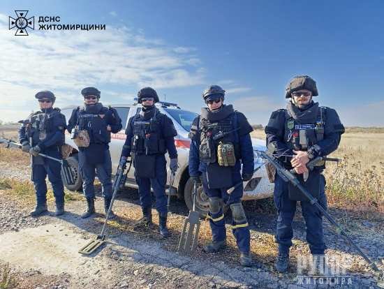 Як житомирські піротехніки очищують землю від небезпеки на Херсонському напрямку