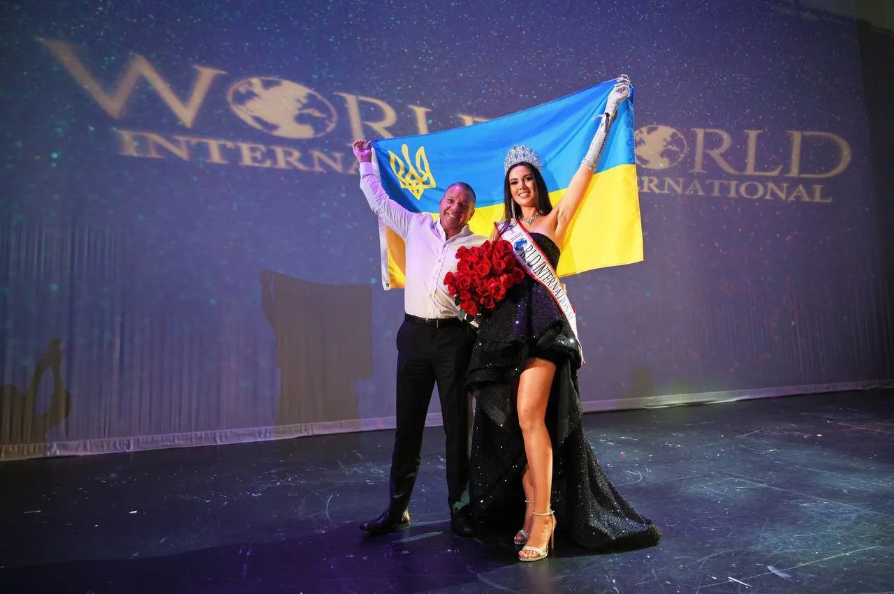 "Я пишаюся собою": переможниця "Місіс Світу 2023" з Херсона пояснила, чому тримала за руки росіянку. Ексклюзив