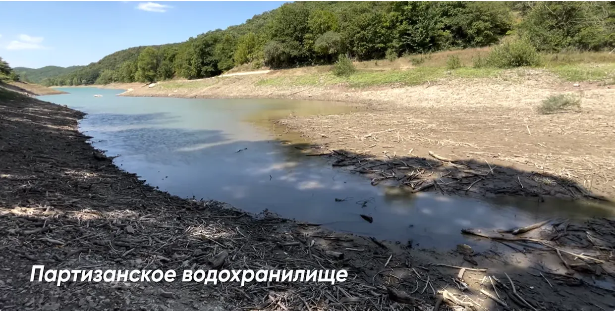 Водосховища пересихають, поливати городи нема чим: до окупованого Криму знову прийшла посуха