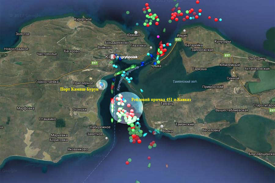 Рейдова стоянка №451 в Керченській протоці - місце перевалки вантажів ільменіту в обхід санкцій для окупованого Криму в порт Камиш-Бурун.