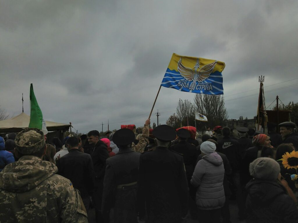 Члени організації “Біла стріла” на масовому заході, 2019 рік. Фото з відкритих джерел