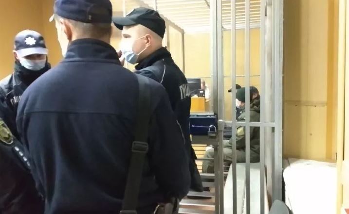 Днепровского стрелка доставили в суд для избрания меры пресечения